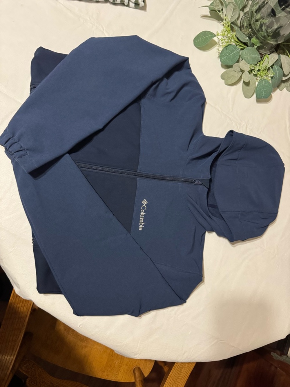 Columbia Hooded Full-Zip Jacket in Navy